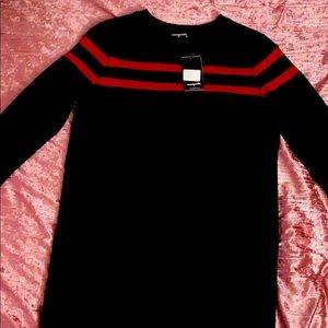 Long sweater with red stripe